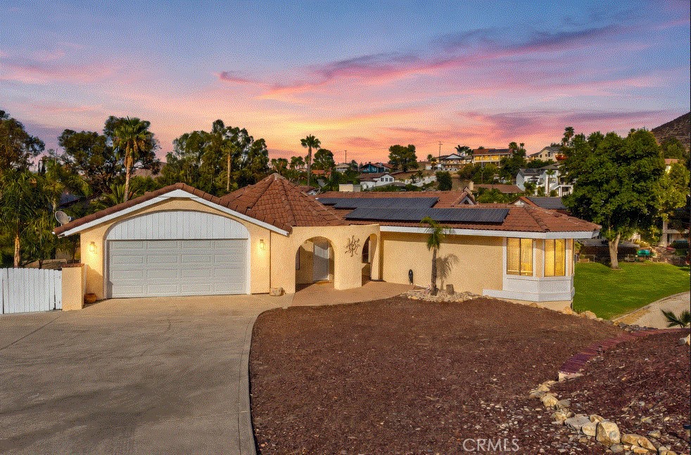 22032 W San Joaquin Drive Property Photo 1