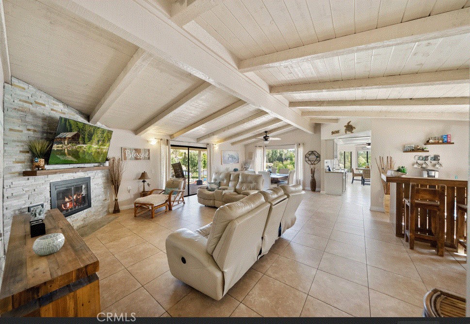 22032 W San Joaquin Drive Property Photo 8