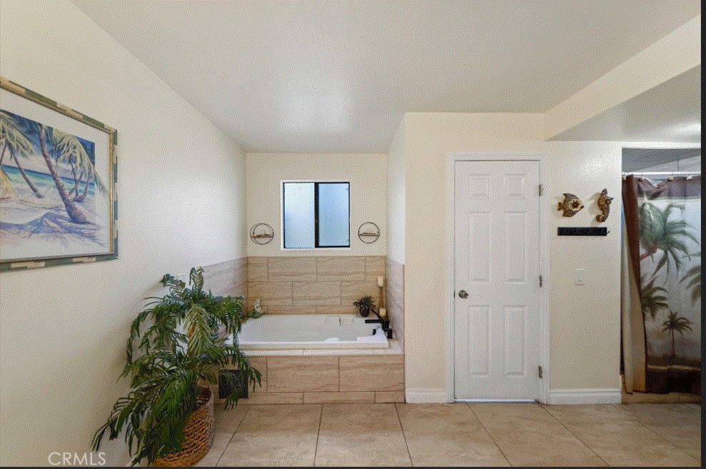 22032 W San Joaquin Drive Property Photo 25