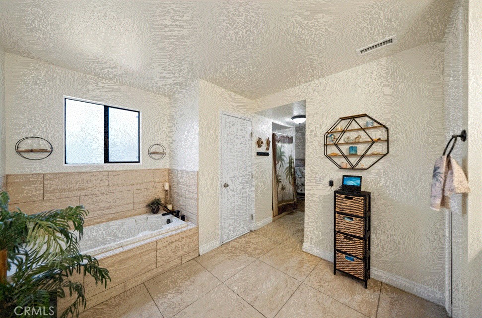 22032 W San Joaquin Drive Property Photo 26