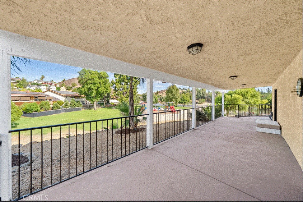 22032 W San Joaquin Drive Property Photo 34