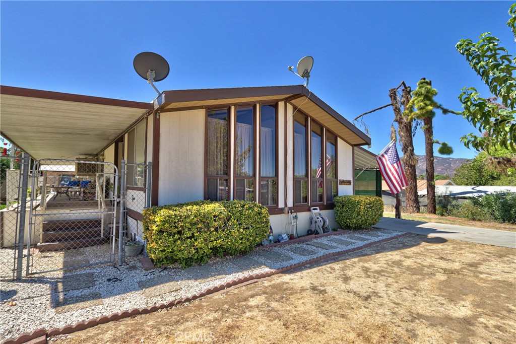 21869 Raynor Property Photo 1