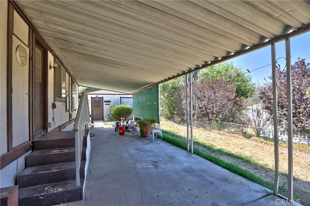21869 Raynor Property Photo 10