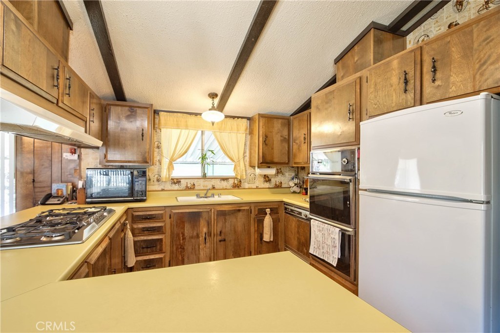 21869 Raynor Property Photo 20