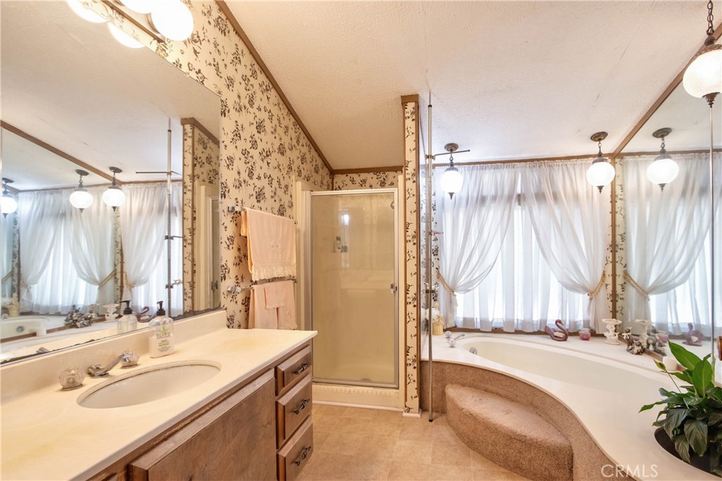 21869 Raynor Property Photo 29