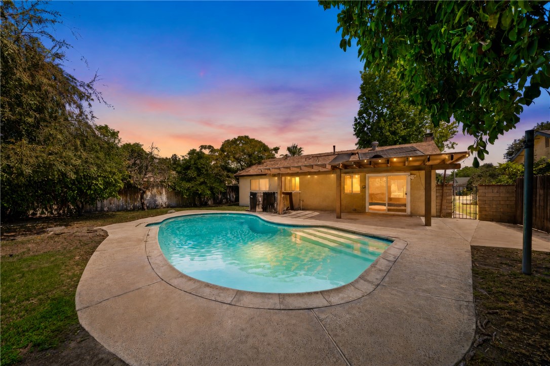 1333 Hunter Property Photo 5