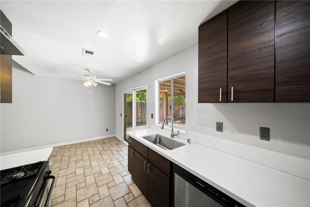 1333 Hunter Property Photo 23
