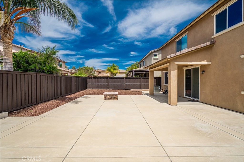 29499 Slider Property Photo 6