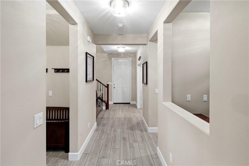 29499 Slider Property Photo 8