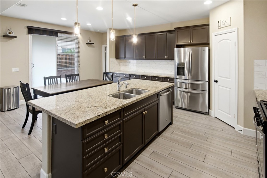 29499 Slider Property Photo 14