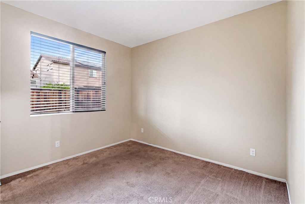 29499 Slider Property Photo 16