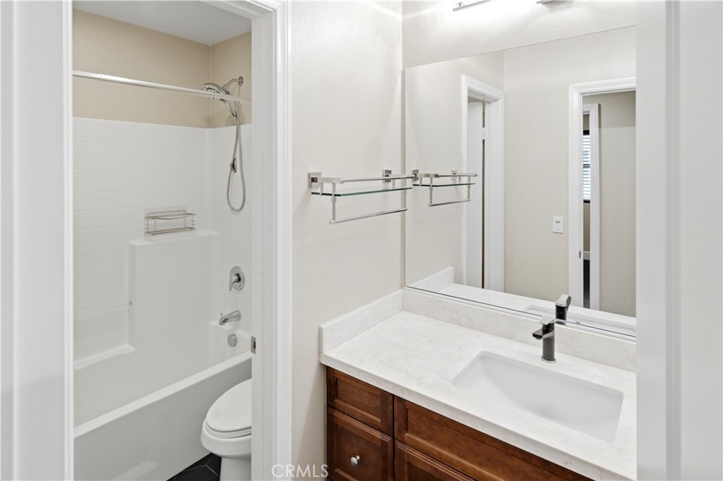 29499 Slider Property Photo 25