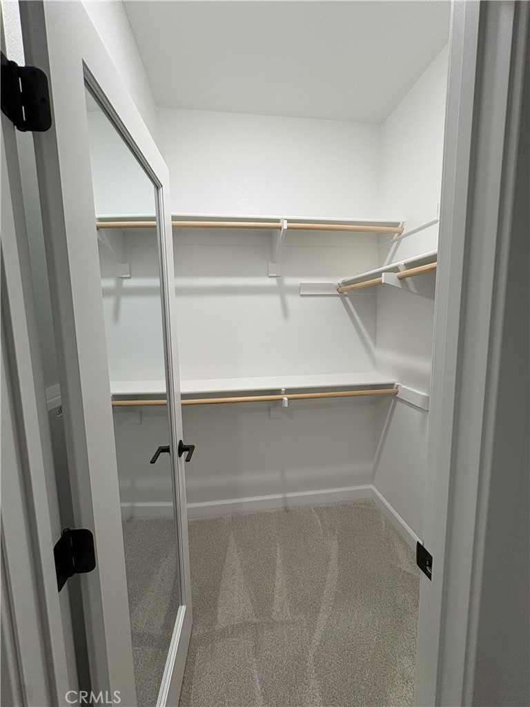 315 Honeysuckle Way Property Photo 14