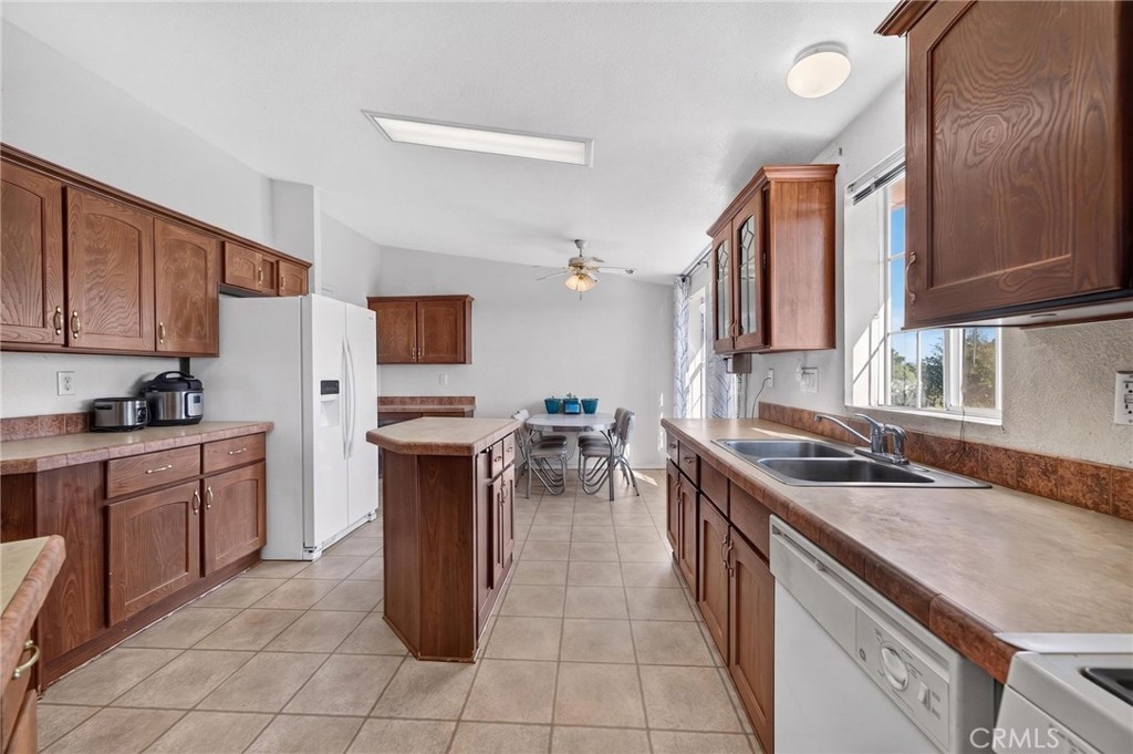 37621 Regal Blue Trail Property Photo 14