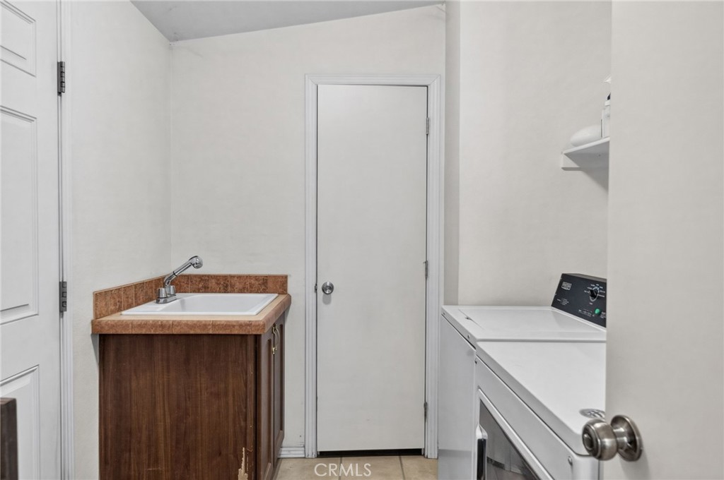 37621 Regal Blue Trail Property Photo 18