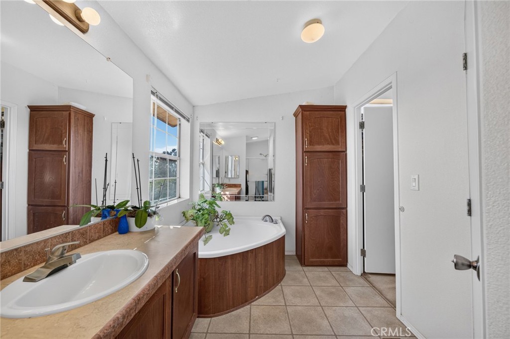 37621 Regal Blue Trail Property Photo 32