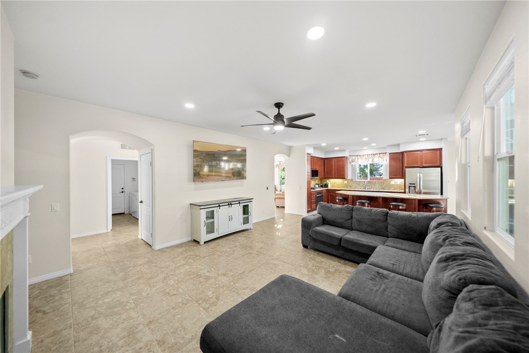 21672 Front Property Photo 25
