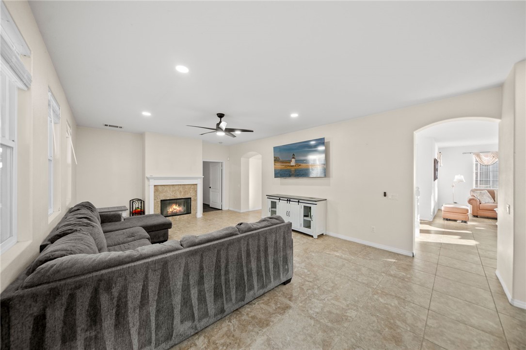 21672 Front Property Photo 26