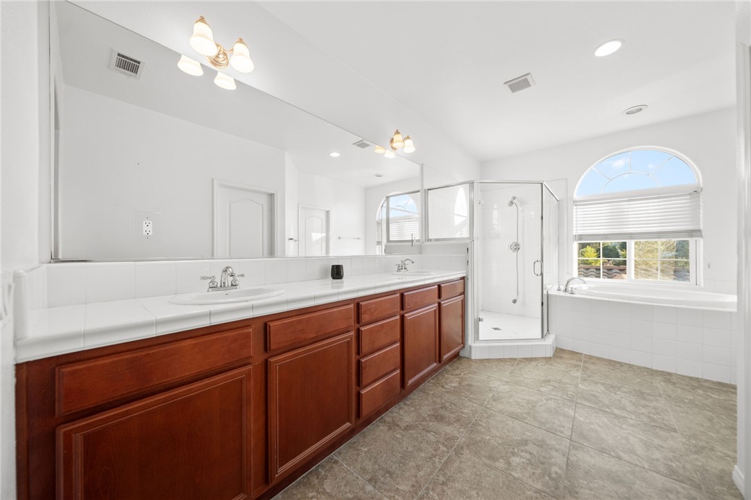 21672 Front Property Photo 51