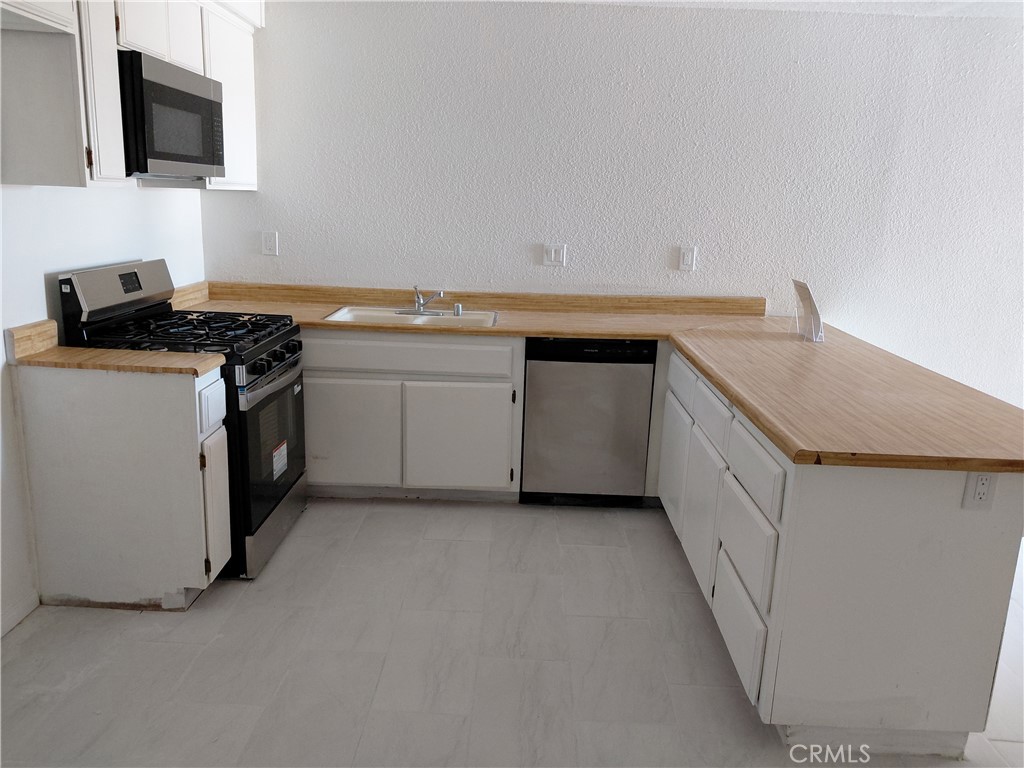 27160 Vista 37 Property Photo 1