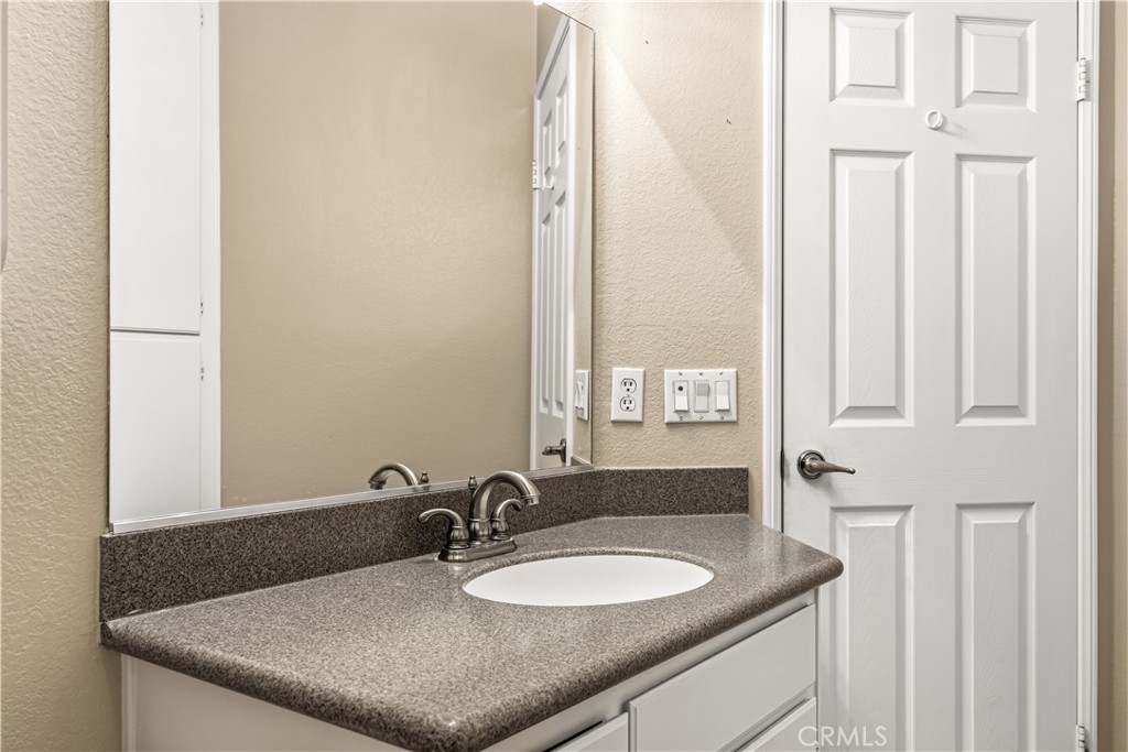 40106 Colony Drive Property Photo 11