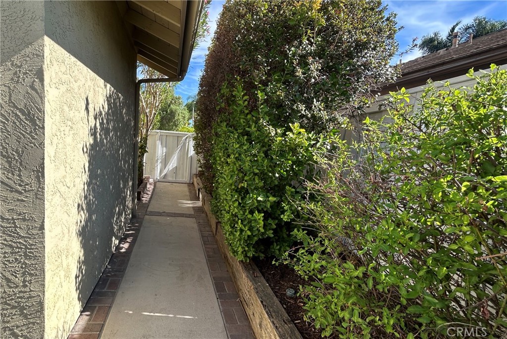 42079 Humber Drive Property Photo 35