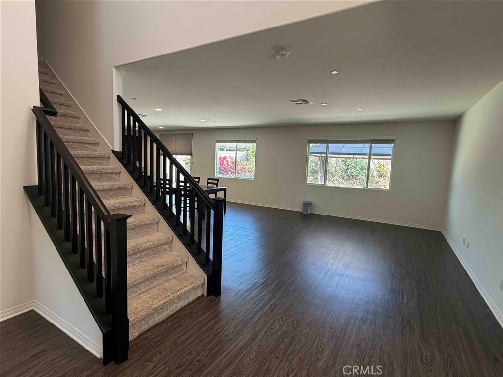 24598 Comanche Creek Property Photo 4