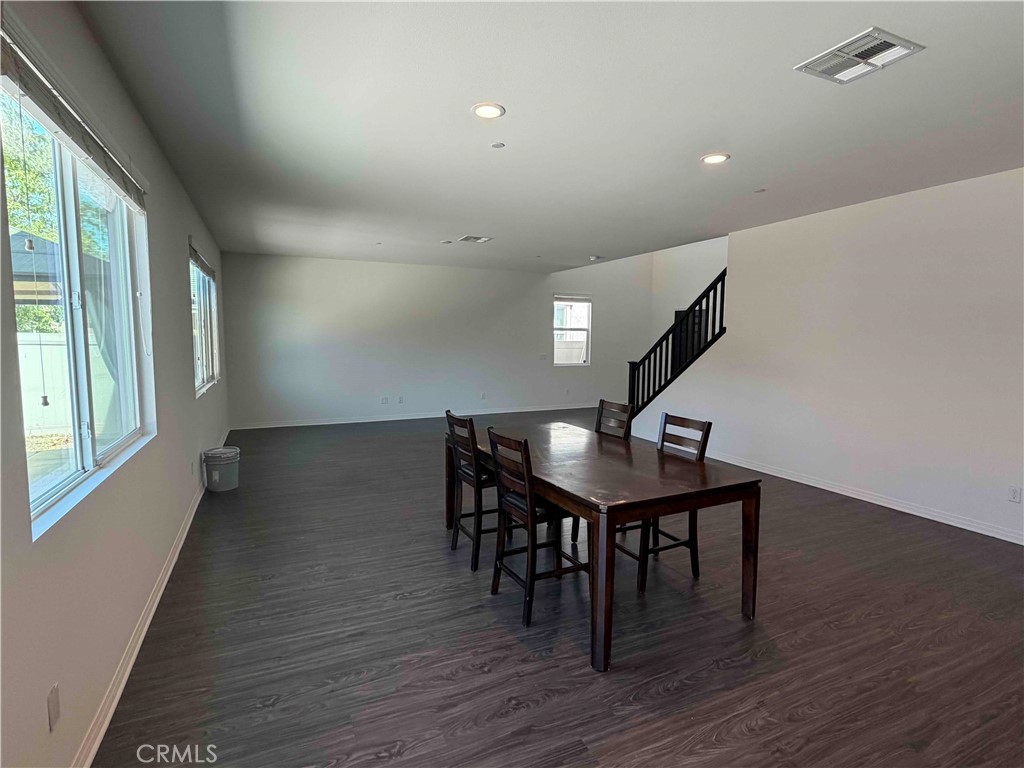 24598 Comanche Creek Property Photo 8
