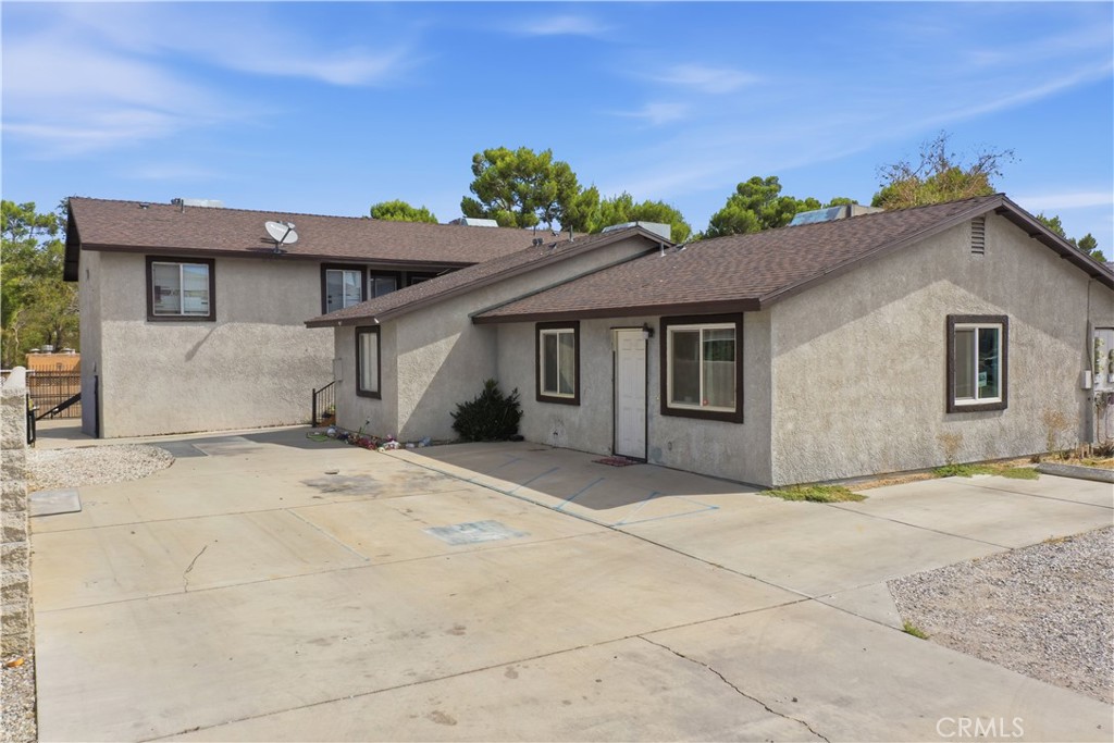 16450 Lariat Property Photo 2