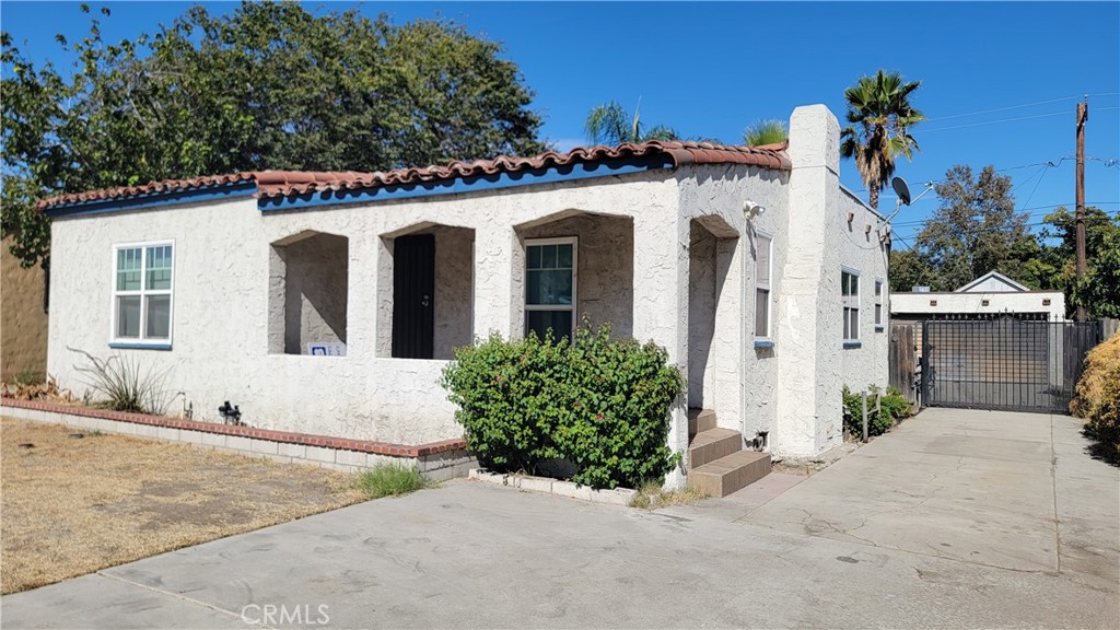 3123 N E Property Photo 2