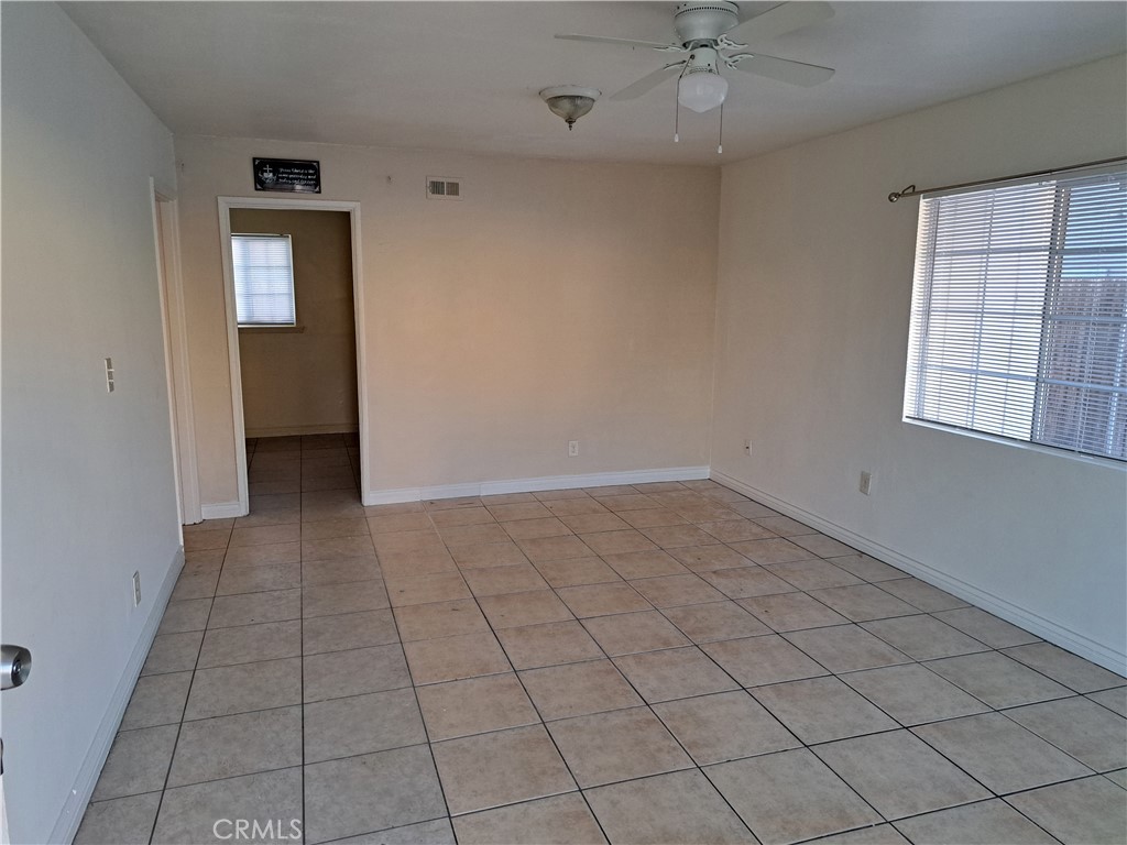 1206 S Palm Property Photo 2
