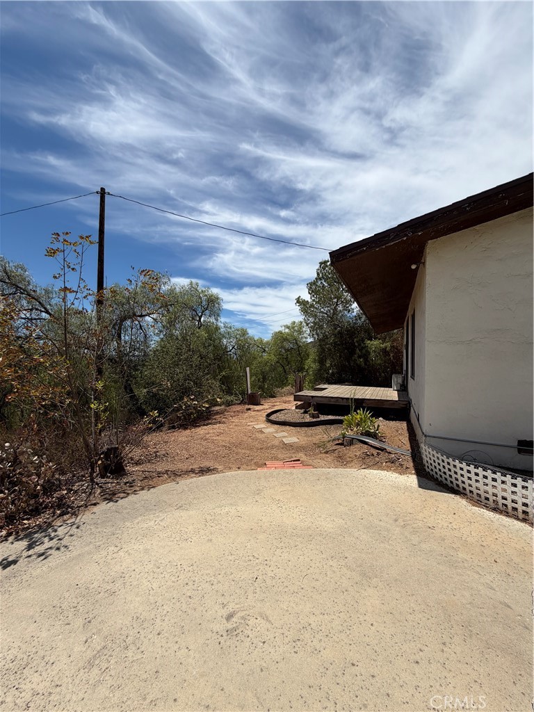 35600 Mitchell Property Photo 8
