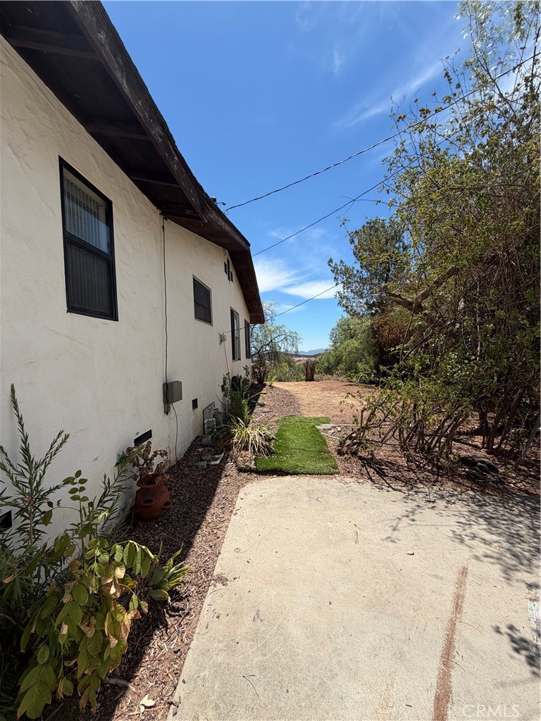 35600 Mitchell Property Photo 9
