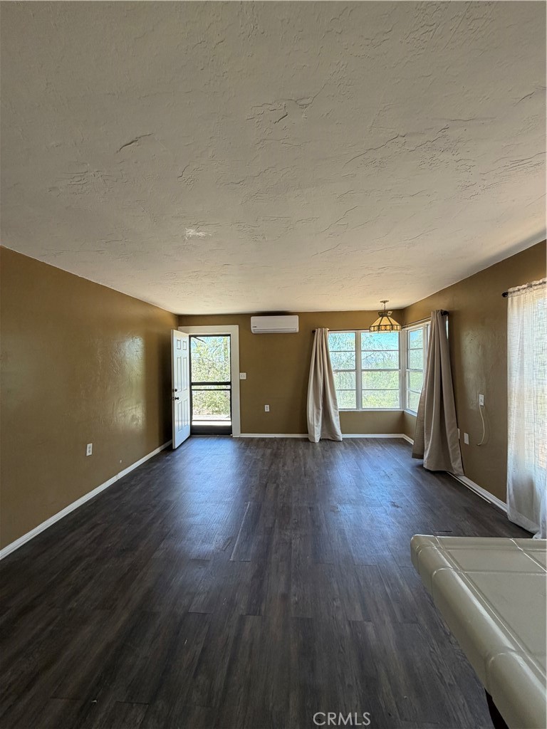 35600 Mitchell Property Photo 19