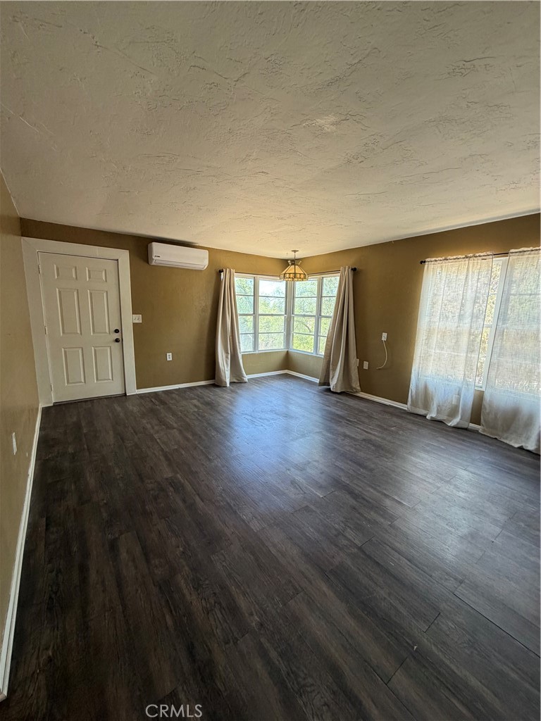 35600 Mitchell Property Photo 20