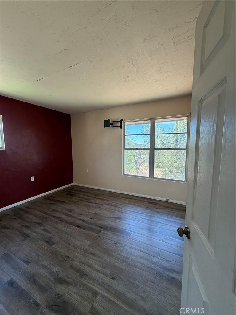35600 Mitchell Property Photo 21