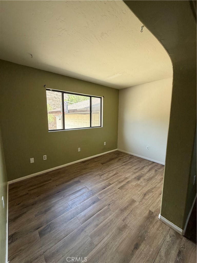 35600 Mitchell Property Photo 24