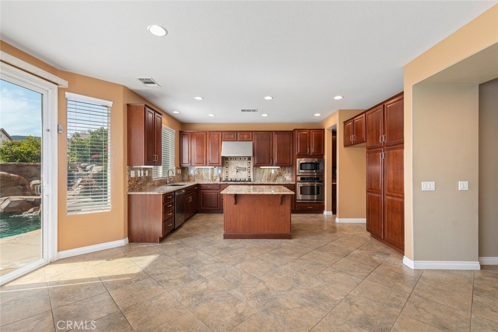 42542 Vancouver Property Photo 13