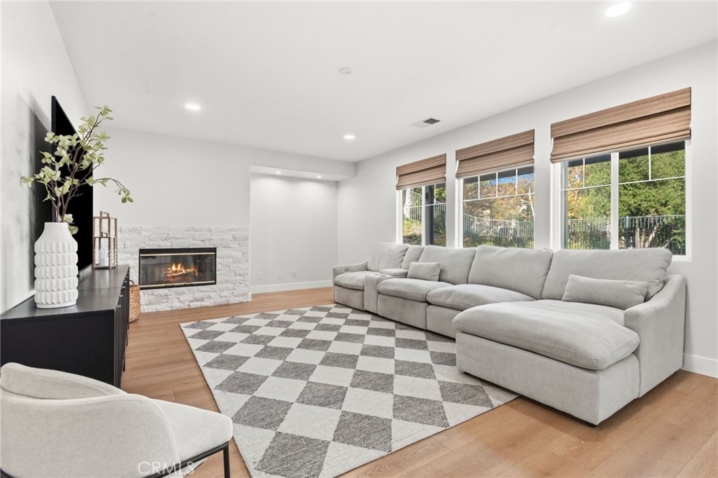 36610 Silk Oak Terrace Place Property Photo 17