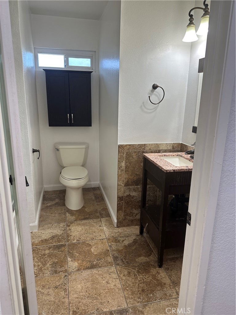 832 S Rexford Property Photo 4