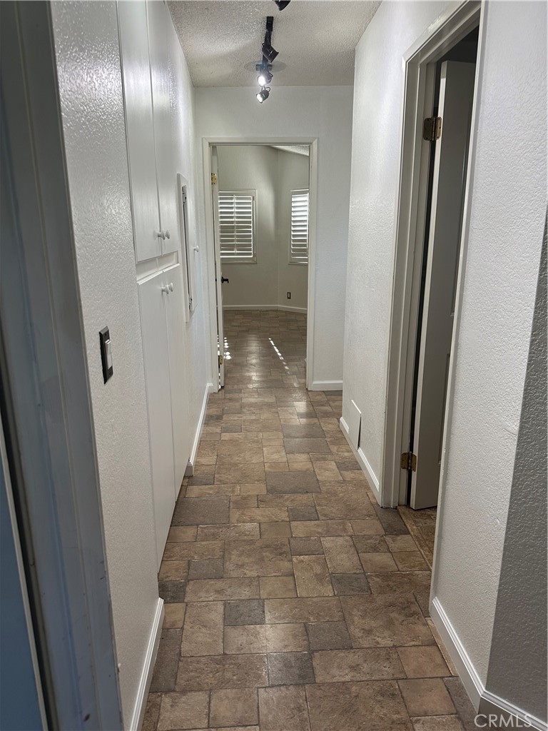 832 S Rexford Property Photo 7