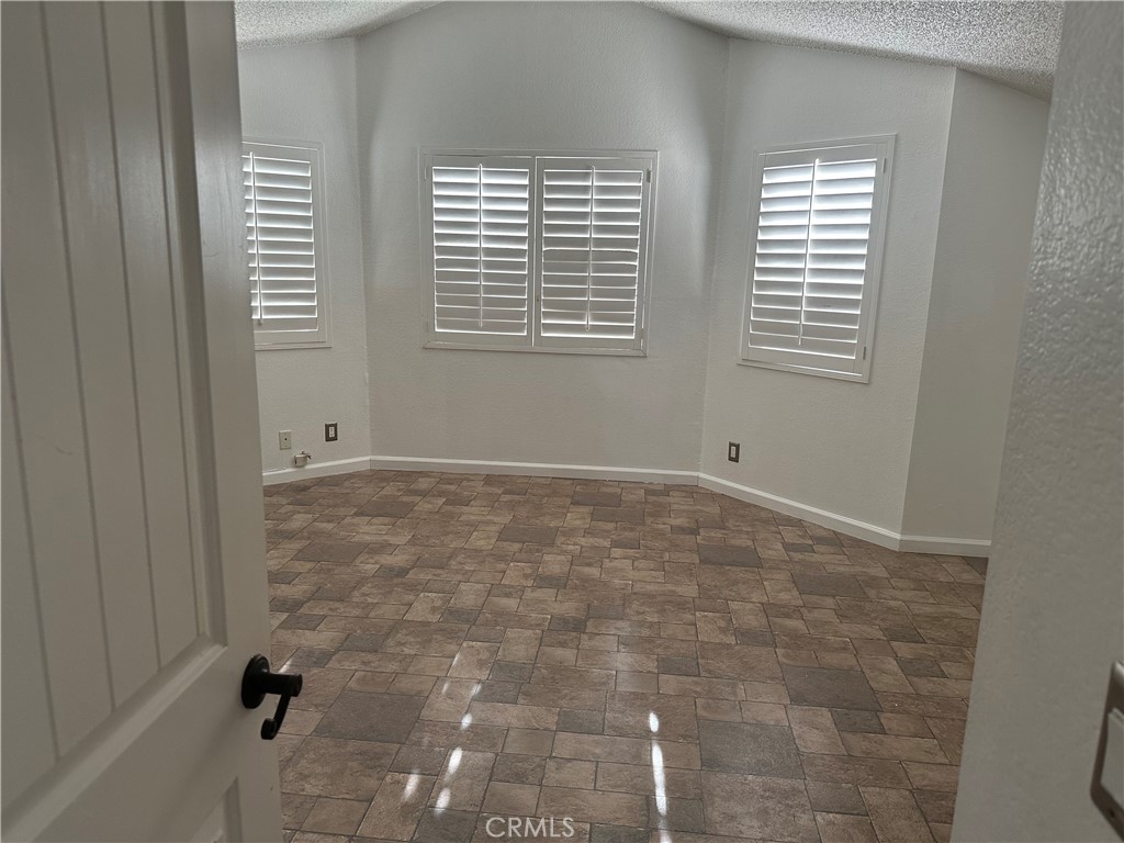 832 S Rexford Property Photo 10