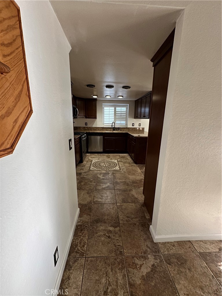 832 S Rexford Property Photo 20