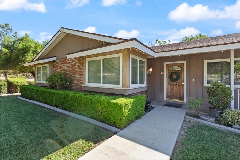 25210 California Property Photo 2