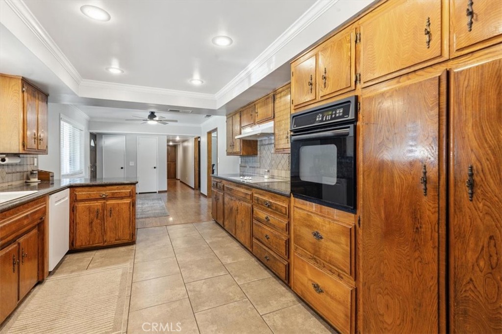 25210 California Property Photo 16