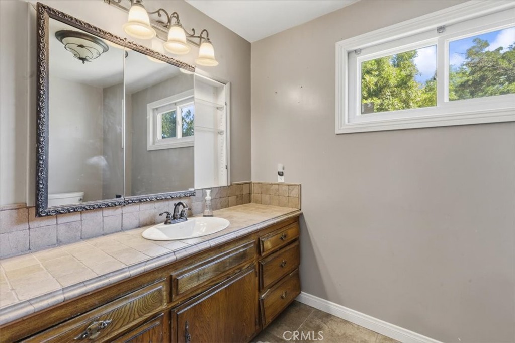 25210 California Property Photo 19