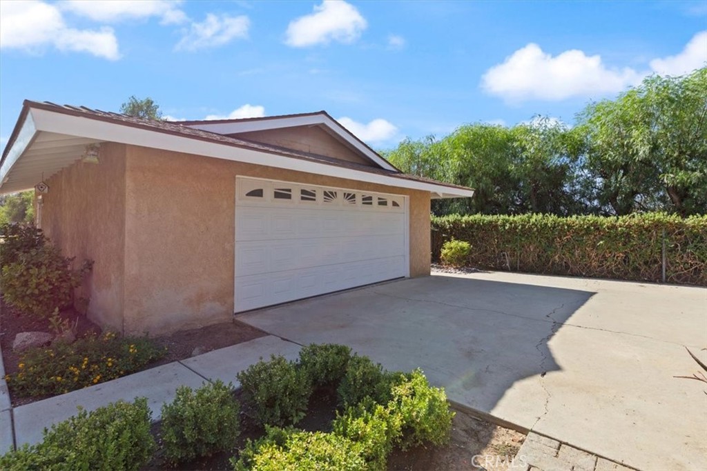 25210 California Property Photo 32