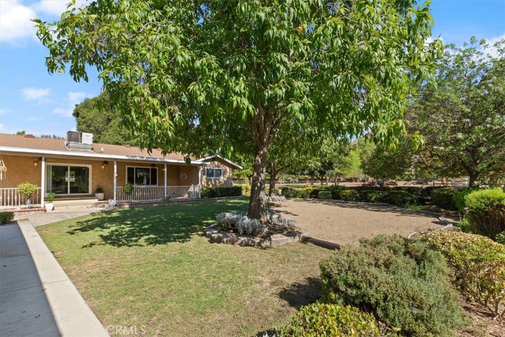 25210 California Property Photo 33