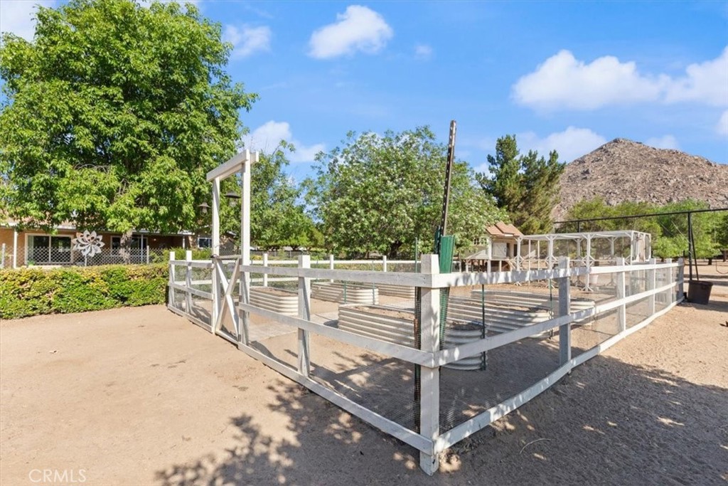 25210 California Property Photo 35