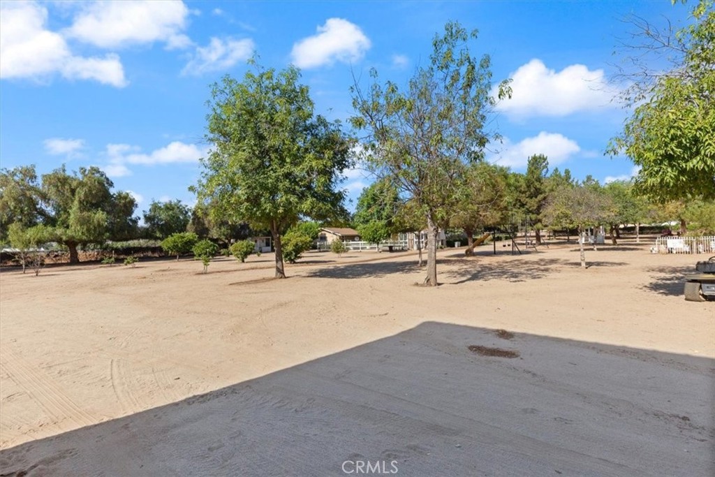 25210 California Property Photo 42